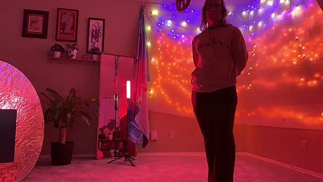 Linzy 19 online show from 02.24.26