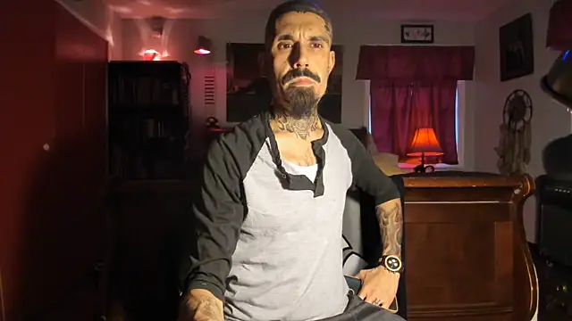 RoosterWabbit online show from 01.05.25