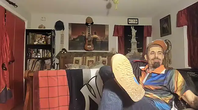 RoosterWabbit online show from 02.25.25