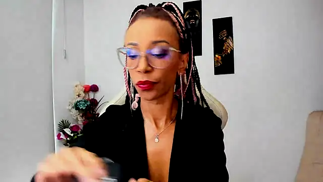 ScarlettMalbec online show from 03.07.25