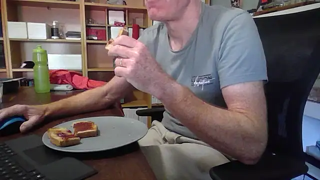 jiggy77777 online show from 01.21.25