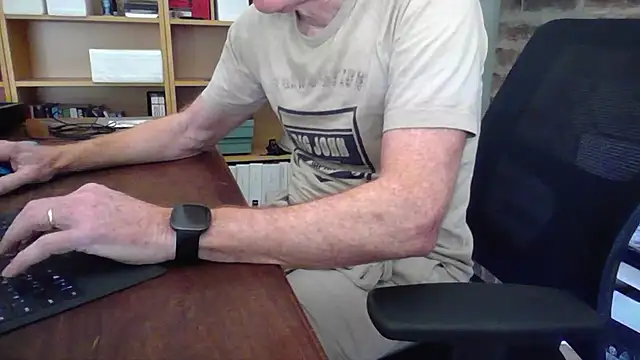 jiggy77777 online show from 02.24.25