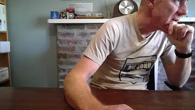 jiggy77777 online show from 02.24.25