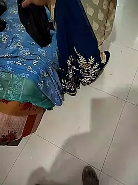 COUPLLE VILLAGE online show from 03.13.25