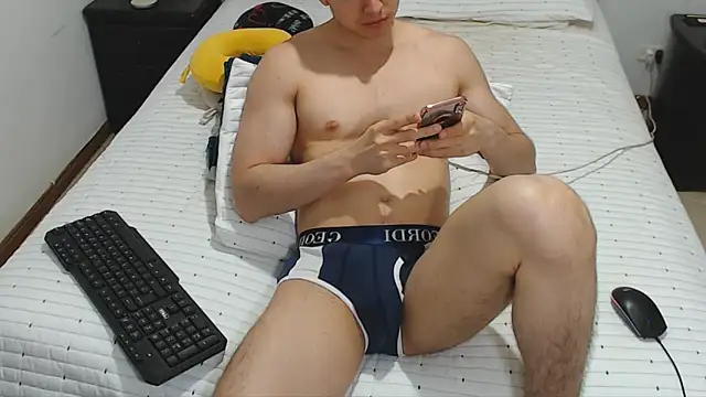 Snapshot of JahsHot chatting on 01.15.25 JahsHot online show from 01.15.25