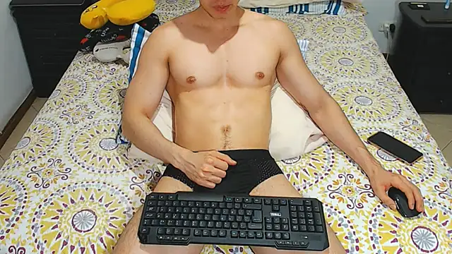 Snapshot of JahsHot chatting on 10.31.25 JahsHot online show from 10.31.25