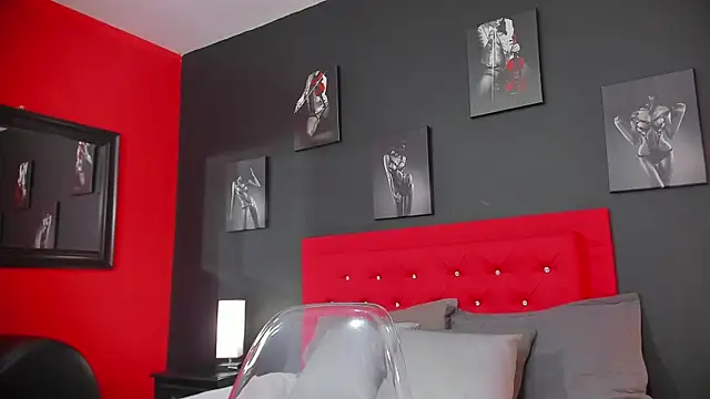 Snapshot of Thiagogomez chatting on 02.26.25 Thiagogomez online show from 02.26.25