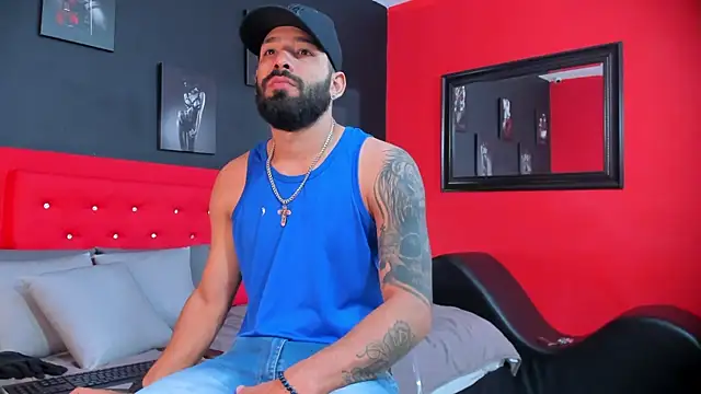 Snapshot of Thiagogomez chatting on 09.13.25 Thiagogomez online show from 09.13.25