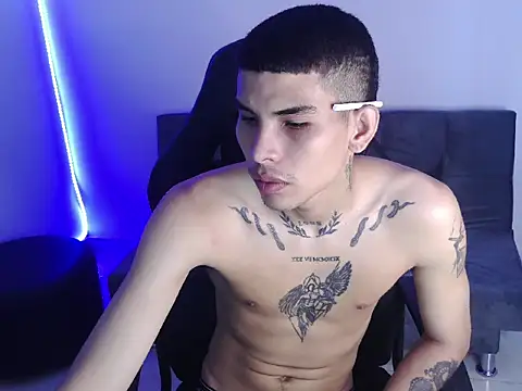 hot king20 online show from 12.18.25