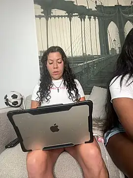 Snapshot of Bigbuttbrooklynn chatting on 02.26.25 Bigbuttbrooklynn online show from 02.26.25