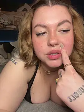 Snapshot of VictoriaLaFleur chatting on 01.30.25 VictoriaLaFleur online show from 01.30.25