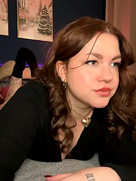 Snapshot of VictoriaLaFleur chatting on 11.24.25 VictoriaLaFleur online show from 11.24.25