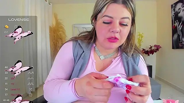 Snapshot of Karla_Rodriguezx chatting on 03.15.25 Karla Rodriguezx online show from 03.15.25