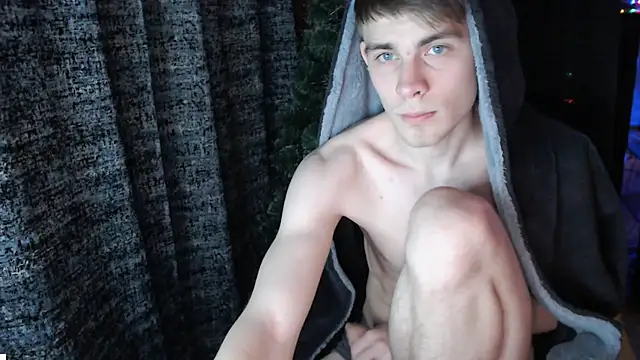 Student Oliver online show from 12.14.25