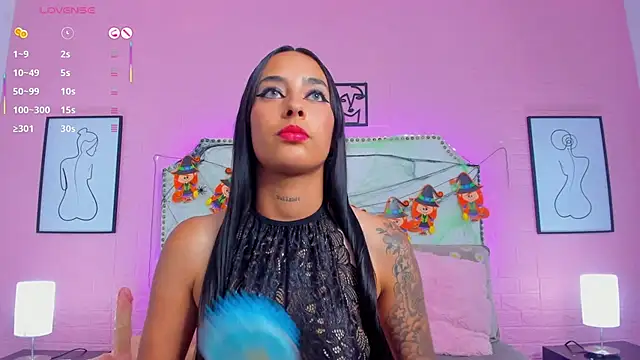 Snapshot of charlotte_kisss chatting on 10.23.25 charlotte kisss online show from 10.23.25