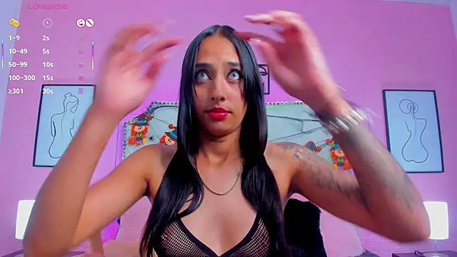 Snapshot of charlotte_kisss chatting on 10.25.25 charlotte kisss online show from 10.25.25