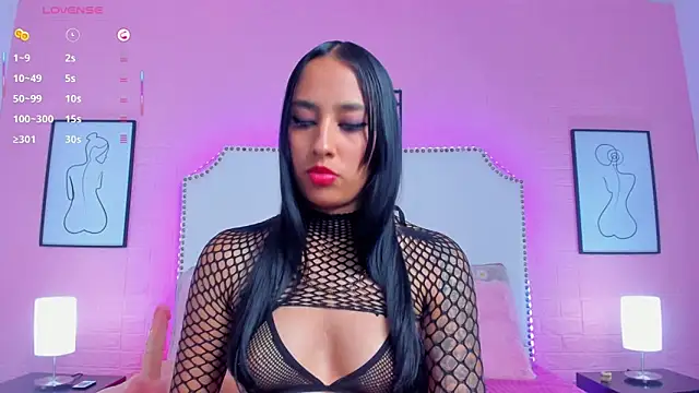 Snapshot of charlotte_kisss chatting on 11.13.25 charlotte kisss online show from 11.13.25