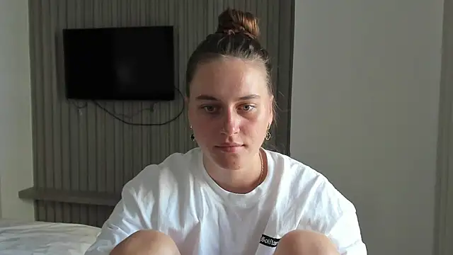 Snapshot of HarleyDeess chatting on 02.23.26 HarleyDeess online show from 02.23.26