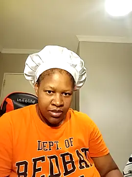 bustylisa1983 online show from 02.25.25