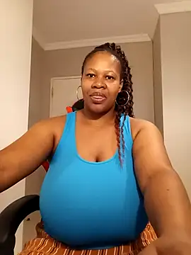 bustylisa1983 online show from 03.17.25