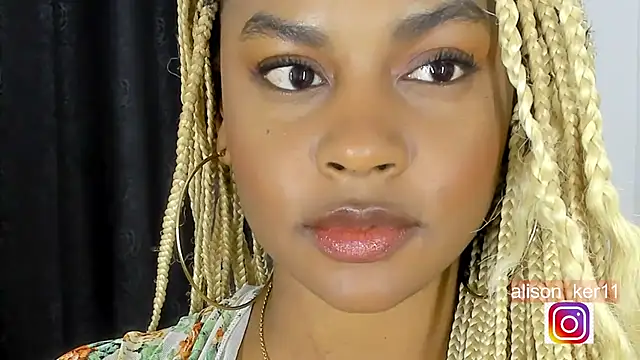 Snapshot of alison-ker3 chatting on 01.19.25 alison-ker3 online show from 01.19.25