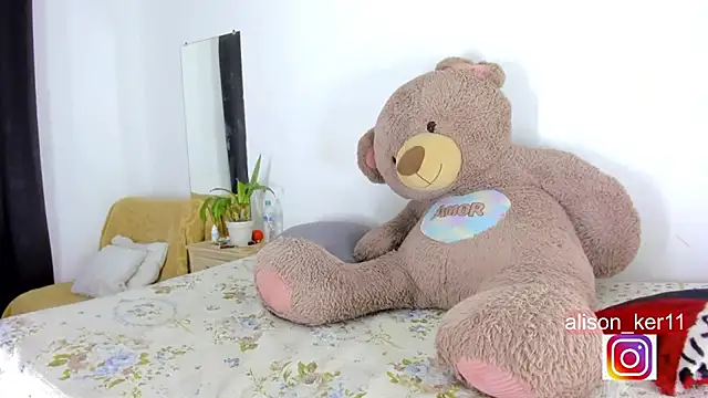 Snapshot of alison-ker3 chatting on 02.01.25 alison-ker3 online show from 02.01.25