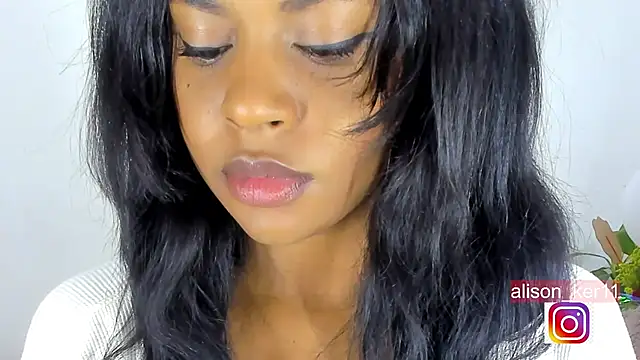 Snapshot of alison-ker3 chatting on 03.11.25 alison-ker3 online show from 03.11.25