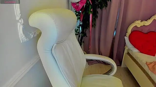 Lily Marlin online show from 05.24.26