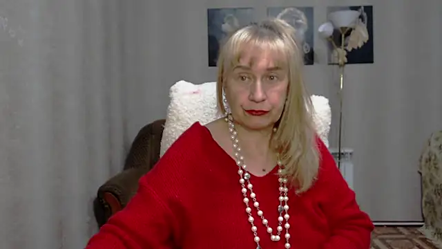 Snapshot of koroleva70 chatting on 10.01.25 koroleva70 online show from 10.01.25