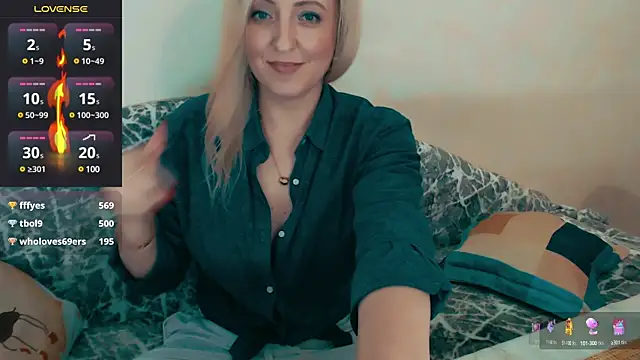 Snapshot of ElysonLang chatting on 01.21.25 ElysonLang online show from 01.21.25