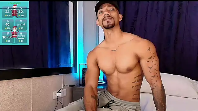 Snapshot of Manolo_Hot1 chatting on 12.10.24 Manolo Hot1 online show from 12.10.24