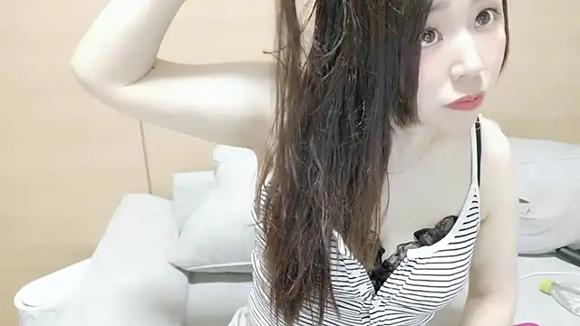 Snapshot of Arisa__ chatting on 02.18.26 Arisa online show from 02.18.26