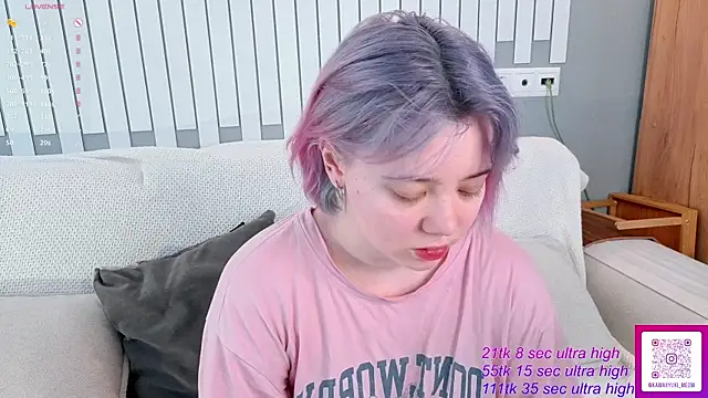   KawaiiYuki   online show from 04.26.26