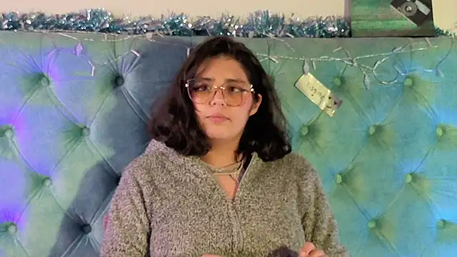 Paola Lyon  online show from 01.10.26