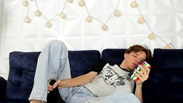 daniel hot03 online show from 02.26.25