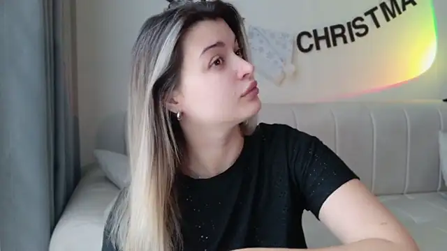 LancasterLady online show from 12.14.25