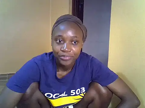 Snapshot of Tanaissa2 chatting on 12.21.25 Tanaissa2 online show from 12.21.25