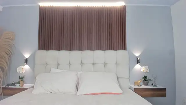 sofi potter  online show from 04.09.26