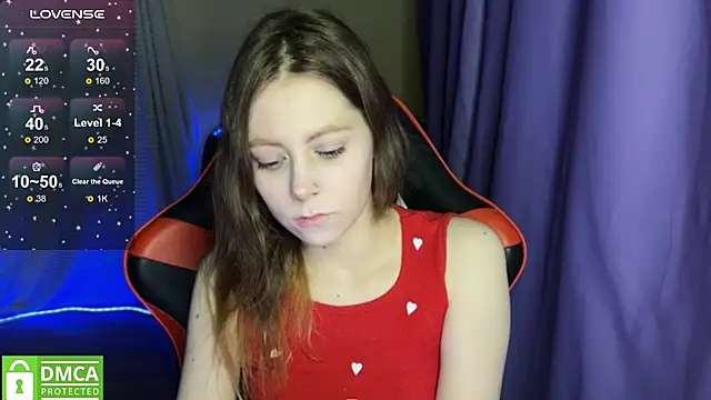 Snapshot of Natural_babe666 chatting on 10.21.25 Natural babe666 online show from 10.21.25