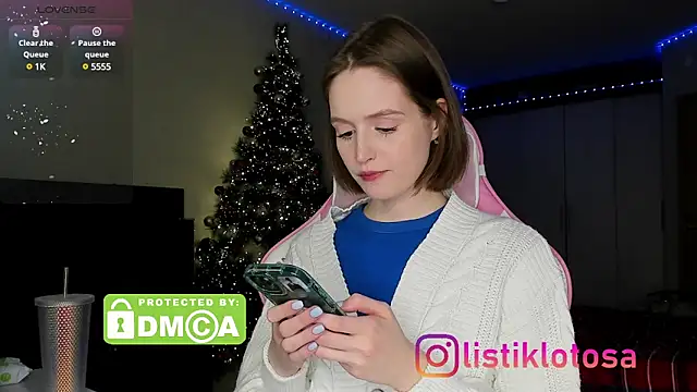 Snapshot of kokome12 chatting on 12.25.24 kokome12 online show from 12.25.24