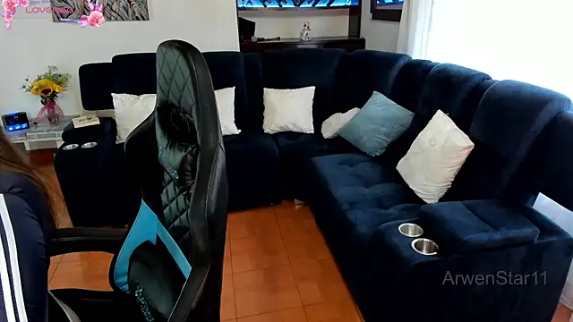 Snapshot of Doll_troy chatting on 02.27.25 Doll troy online show from 02.27.25