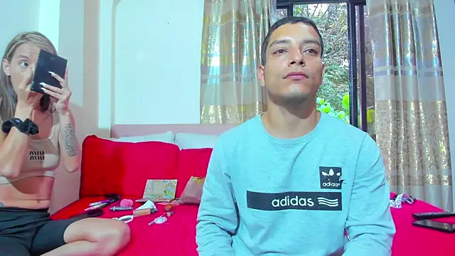 Snapshot of AnderAndMartina chatting on 02.21.25 AnderAndMartina online show from 02.21.25