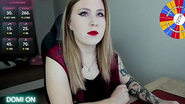 Olivia Munk online show from 02.07.25