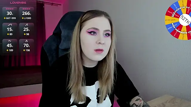 Olivia Munk online show from 02.09.25