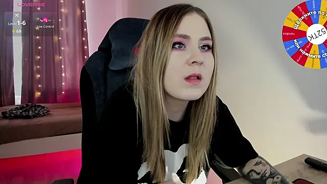 Olivia Munk online show from 02.09.25