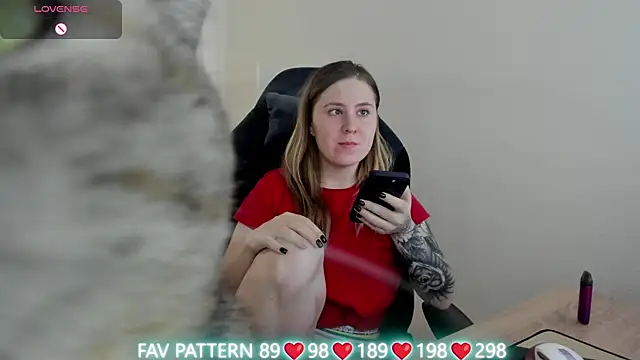 Olivia Munk online show from 03.14.25