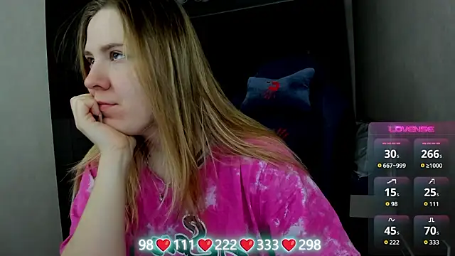 Olivia Munk online show from 03.14.26