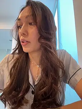 MichelleFerry  online show from 04.24.26