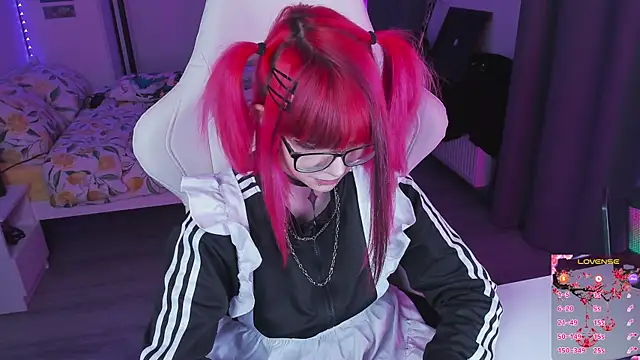 Snapshot of Yumi_Youkai chatting on 09.18.25 Yumi Youkai online show from 09.18.25