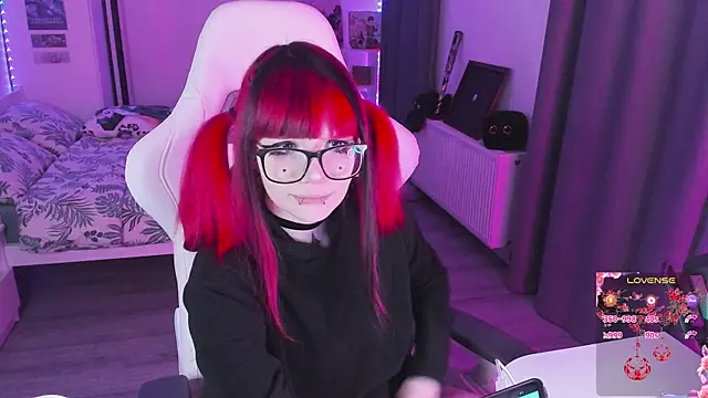 Snapshot of Yumi_Youkai chatting on 01.15.26 Yumi Youkai online show from 01.15.26